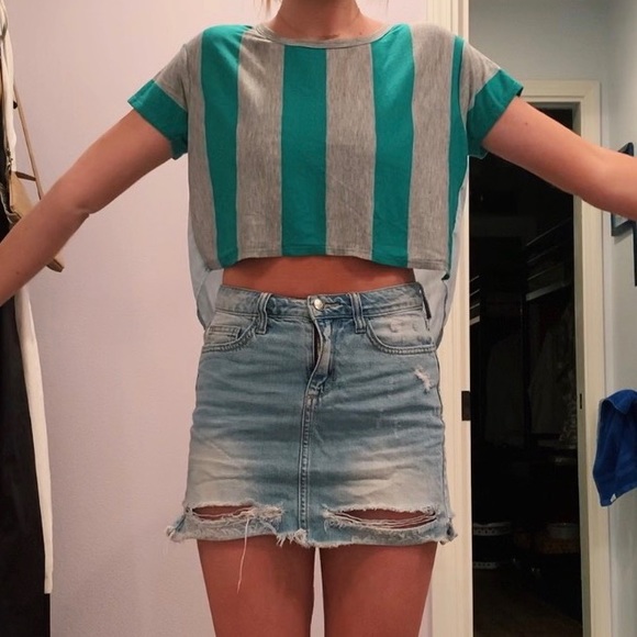 Cute Green and Grey Striped Shirt w/open back - Picture 3 of 7